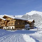 Aspen Alpine Lifestyle