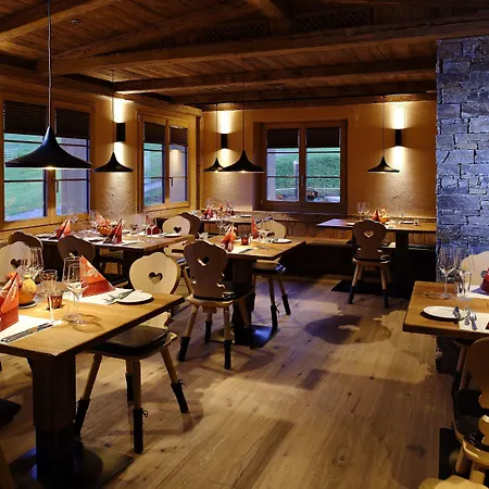 Hotel Aspen Alpine Lifestyle 4*