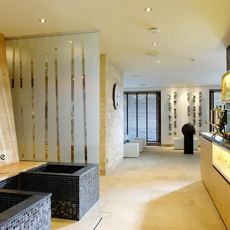 Hotel Aspen Alpine Lifestyle 4*